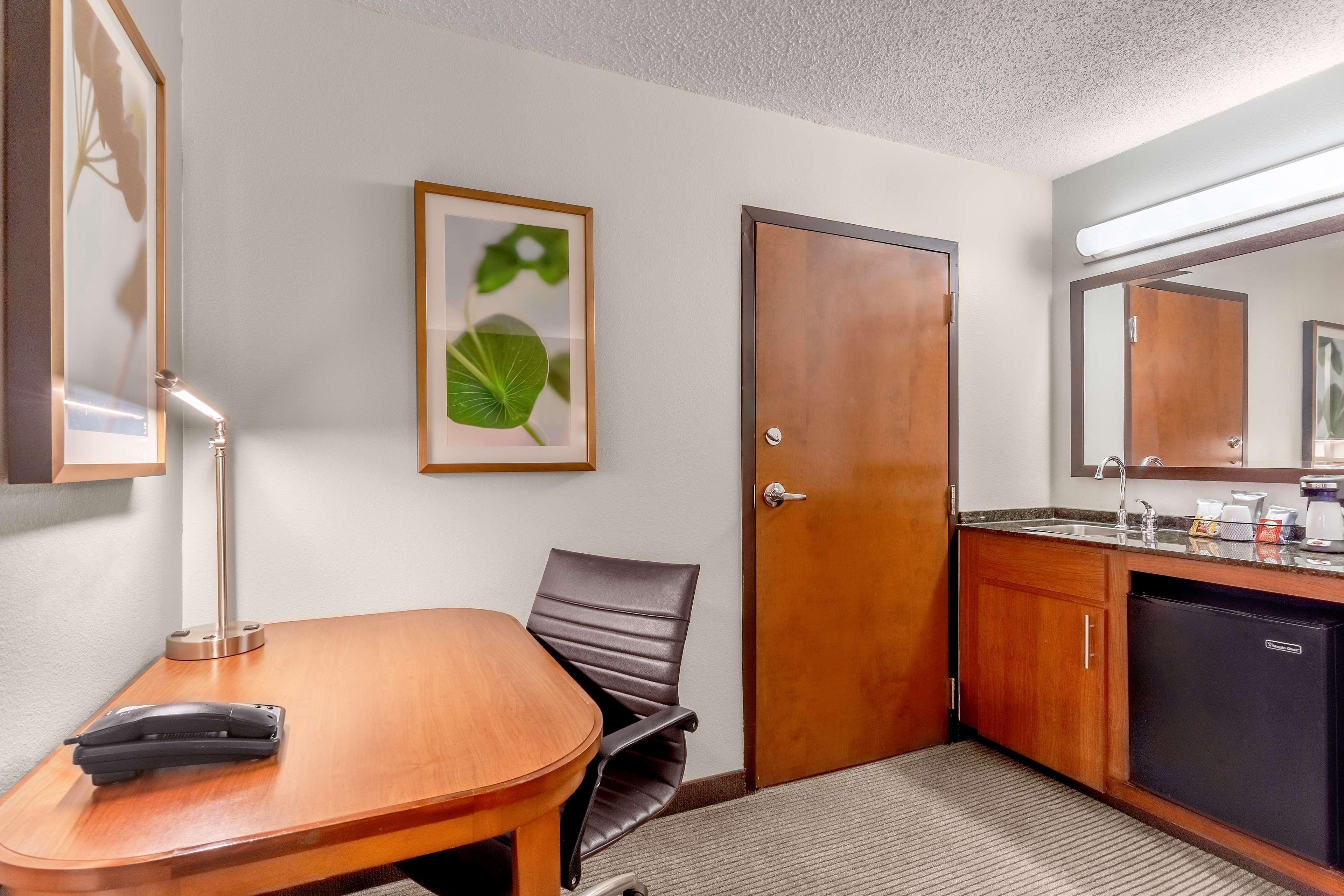 Hyatt Place Charlotte Airport Billy Graham Parkway Dış mekan fotoğraf